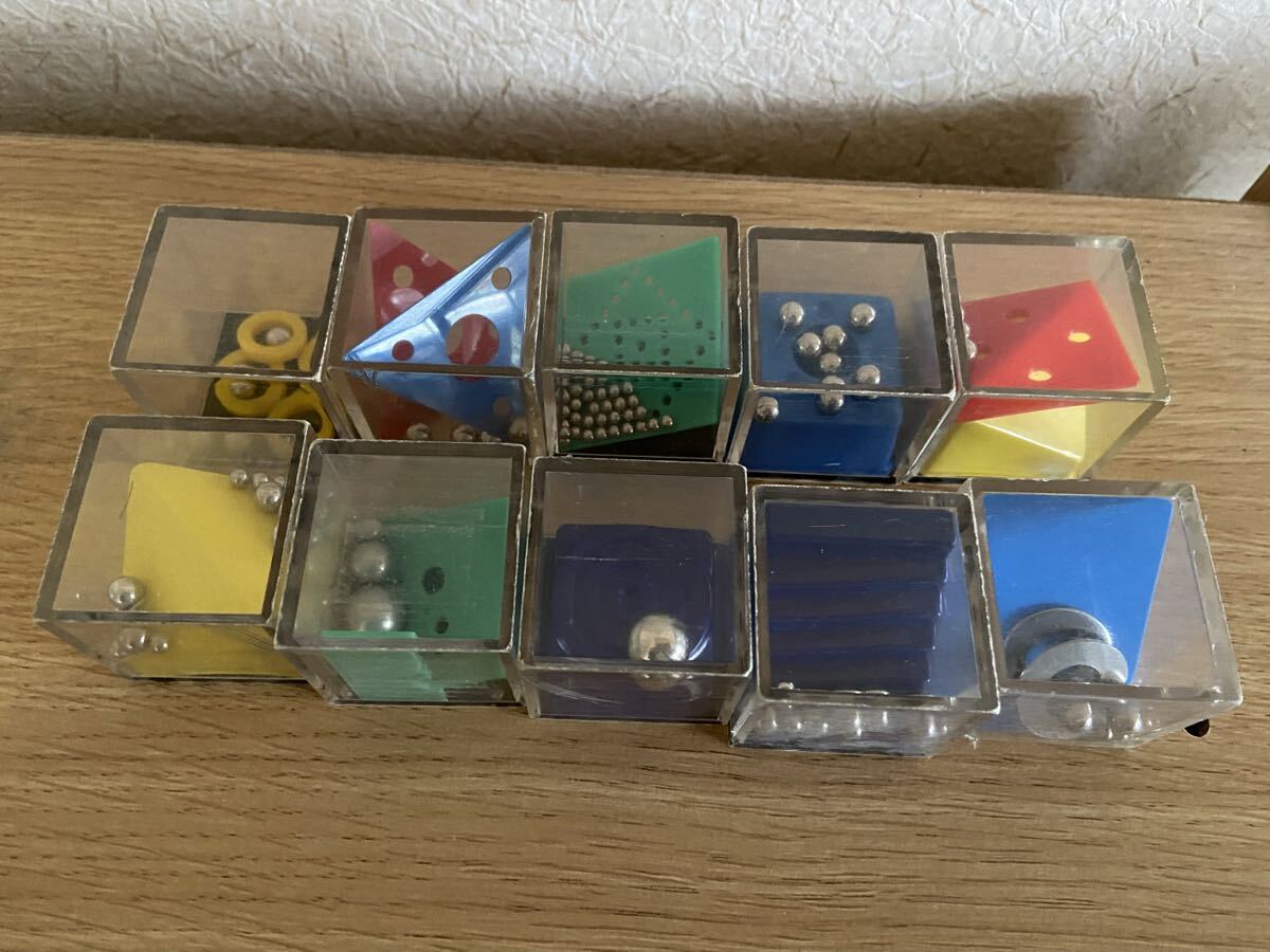 65713　オズゲーム　玩具　イラっとスカッとボックス　立体パズル　知育玩具