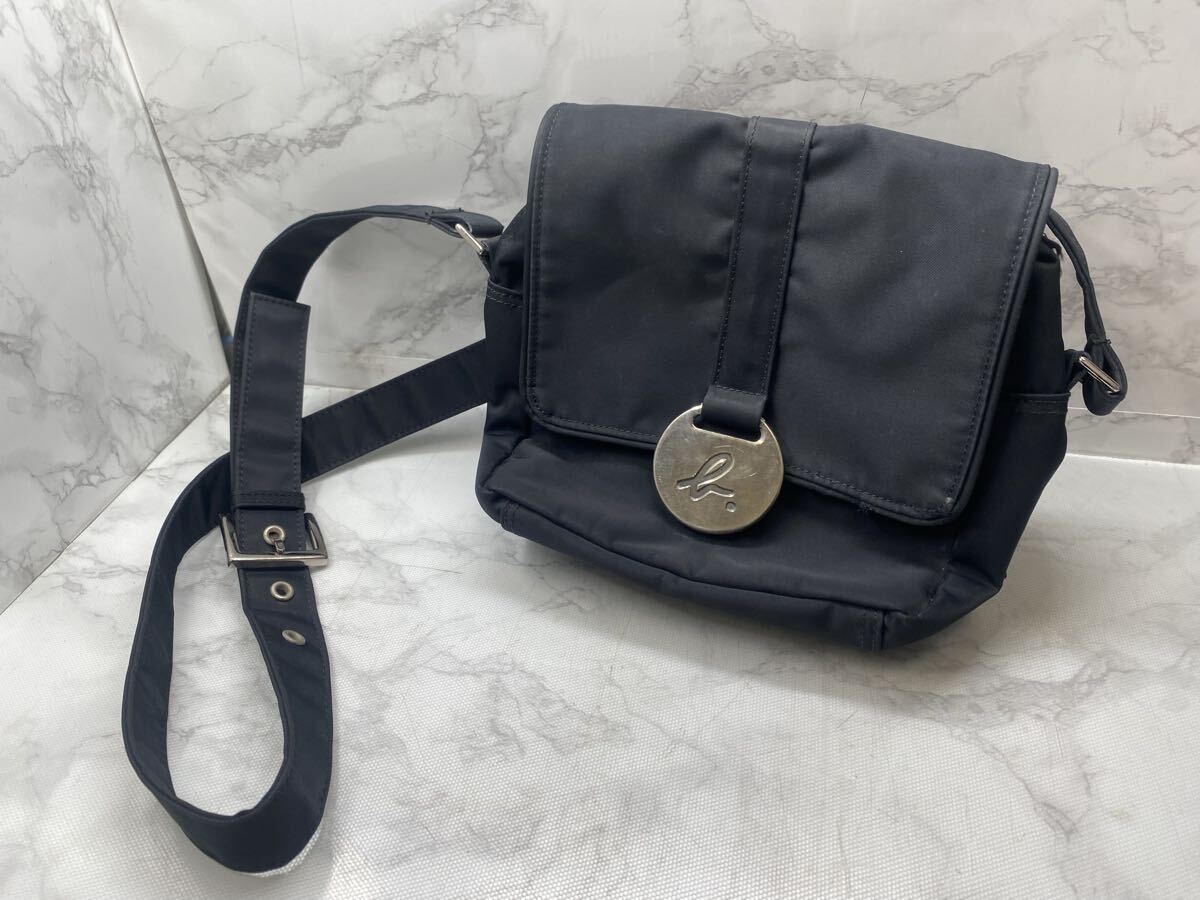 66116 アニエスベー ショルダーバッグ 黒系 ナイロン〈自宅保管品〉