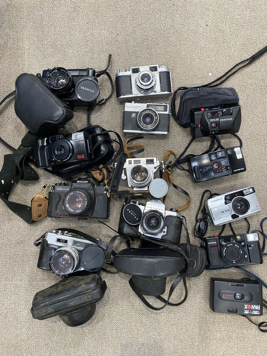 B0313-2【自宅保管品】 フィルムカメラおまとめ YASHICA ヤシカ/OLYMPUS オリンパス/RICOH リコー/PENTAX ペンタックス/Konica コニカ他