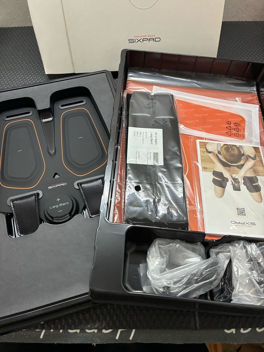 ★未使用保管品★MTG SIX PAD レッグベルト EMS運動機器 シックスパッド