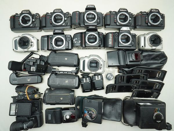 ★ニコン AF一眼など★F-401x/F-501/F-801/PRONEA S/フラッシュ/グリップ類/ 等 計:25点まとめ【ジャンク品】32382