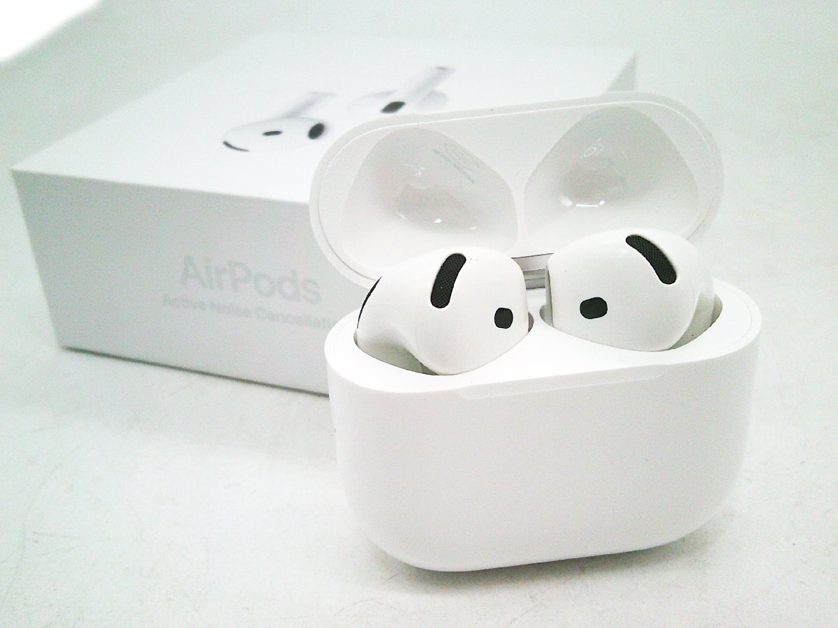 ★【美品】 Apple AirPods4 エアーポッズ A3055 A3056 A3059 ワイヤレスイヤホン アクティブノイズキャンセリング機能 限定保証期間内★/Ｈ