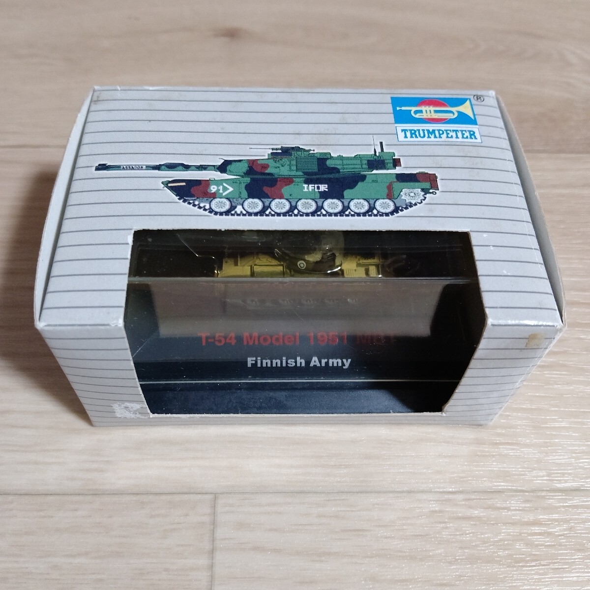 Ｈ414 トランペッター 1/144 T-54(フィンランド軍) 模型 戦車 