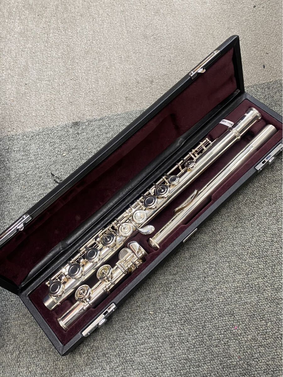 極美品 YAMAHA YFL-212 フルート ヤマハ 吹奏楽器 木管楽器 mt021503
