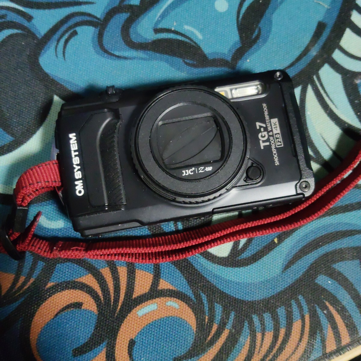 【未確認】OM SYSTEM　IM032 コンパクトデジタルカメラ デジカメ