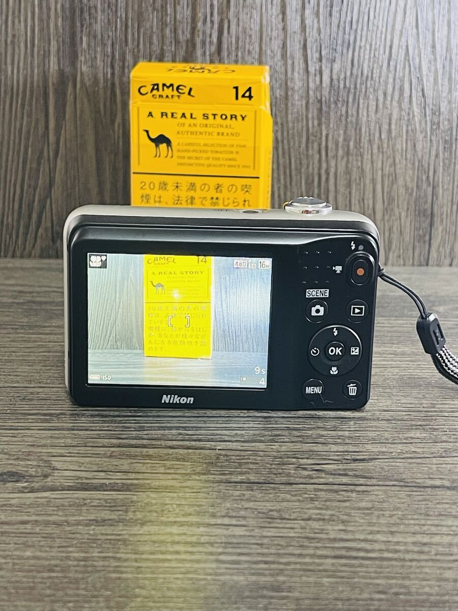 No.04 Nikon COOLPIX A10 シルバー コンパクトデジタルカメラ 16.1MP 5倍ズーム 動作確認済み 中古