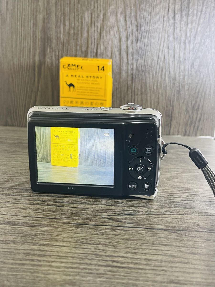 No.07 Nikon COOLPIX L23 シルバー コンパクトデジタルカメラ 10.1MP 5倍ズーム 動作確認済み 中古