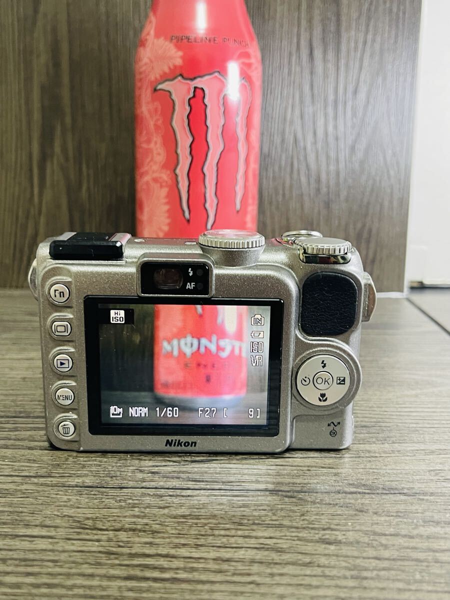 No.15 NIKON COOLPIX P5000 10.0MP 光学3.5倍ズーム 動作確認済み 中古 バッテリー付 コンパクトデジタルカメラ