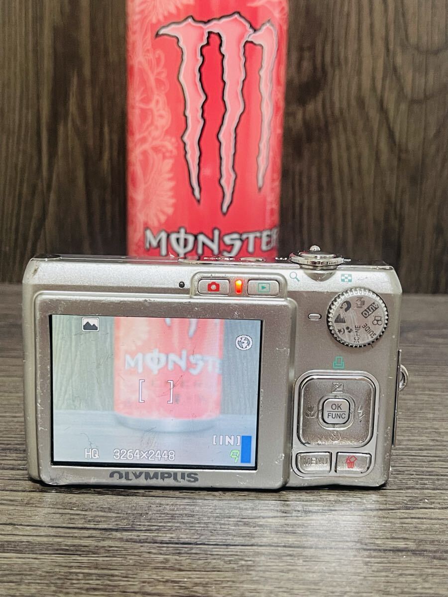 No.19 OLYMPUS FE-250 シルバー 8.0MP 光学3倍ズーム 動作確認済み 中古 コンパクトデジタルカメラ