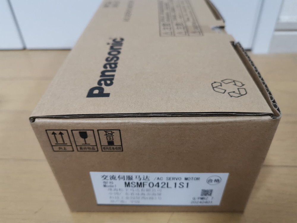 ★新品★ Panasonic MSMF042L1S1 サーボモーター