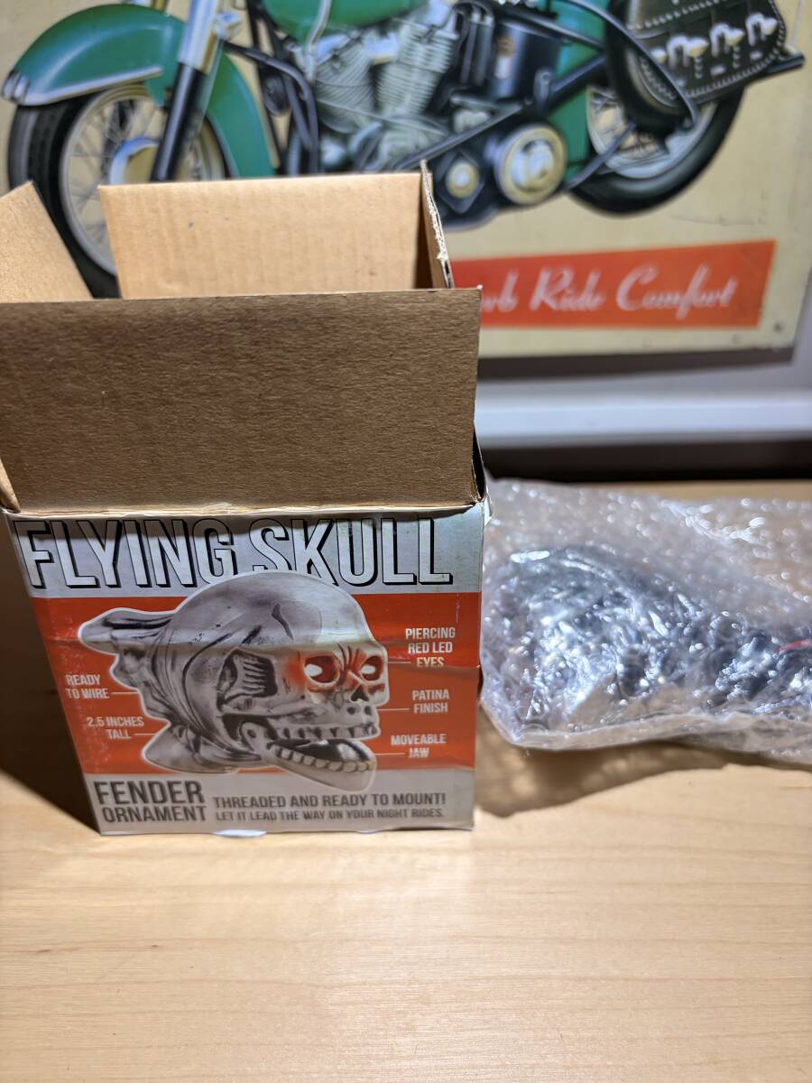 新品未使用 FLYING SKULL フライングスカル フェンダーオーナメント ハーレー ビンテージ ナックル パン ショベル ヘッド 