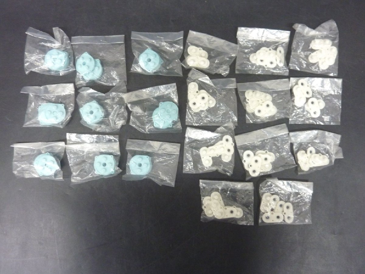 [ZEROnet] 未使用　保管品　ゲームボーイポケット　補修部品　十字キー　ABボタン　交換用ゴム　大量セット　現状品　ΣK803-28