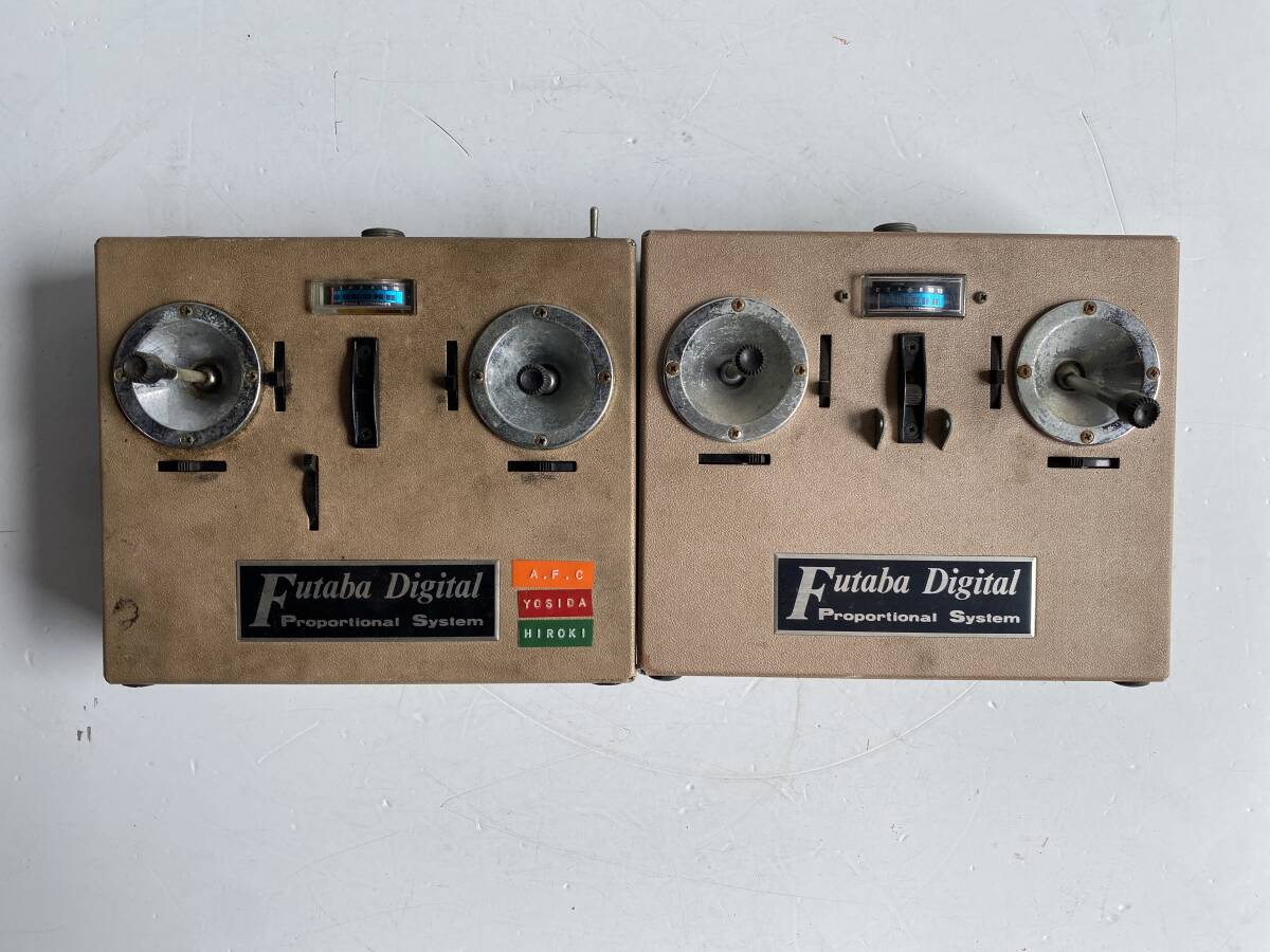⑤t238◆Futaba フタバ◆RC送信機 FP-T4DN 4ch プロポ 2台セット ビンテージ ラジコン 当時物 日本製 昭和 レトロ RCコントローラー 未検品