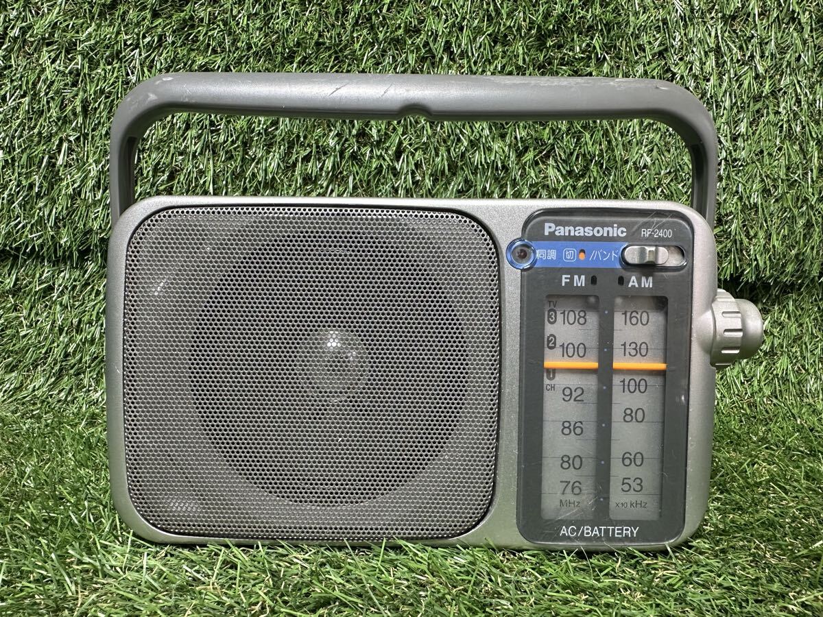 A423 Panasonic パナソニック RF-2400 ポータブルラジオ 現状品　ジャンク