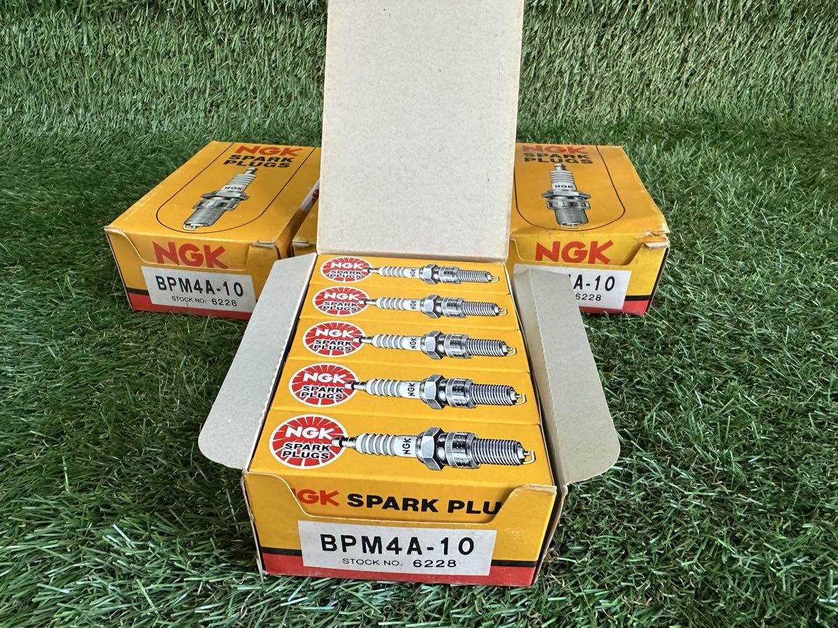 NGK BPM4A-10 (6228) スパークプラグ　一個の金額です