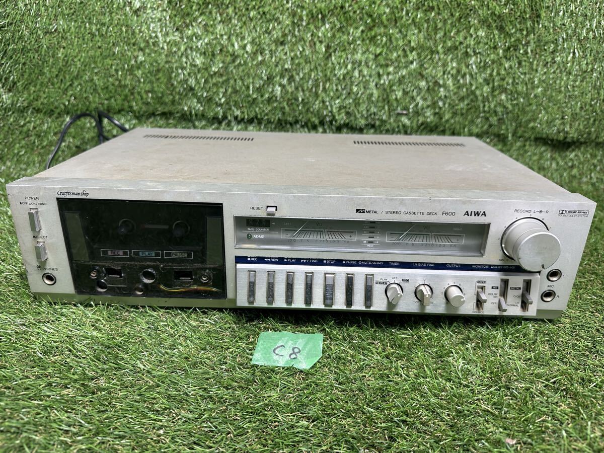C8 AIWA AD-F600 ステレオカセットデッキ　通電確認のみ、動作不可　ジャンク