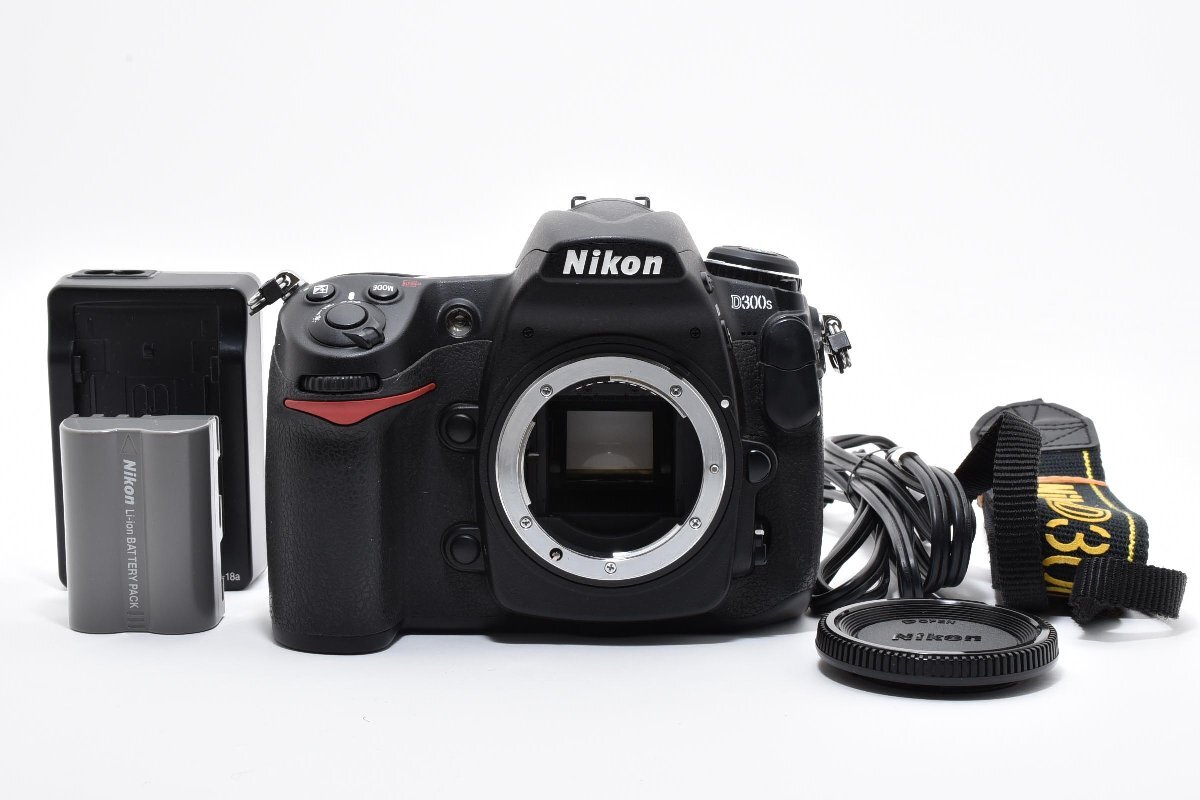 シャッター数2266回 Nikon デジタル一眼レフカメラ D300S