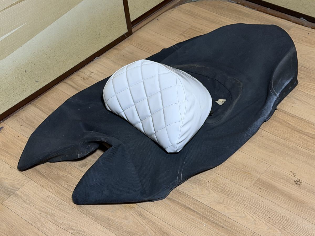 マジェスティ125 エナメル シート バックレスト ホワイト YP125 5CA キタコ デイトナ WirusWin DCR POSH KOSO KN企画 カスタム 社外 純正　