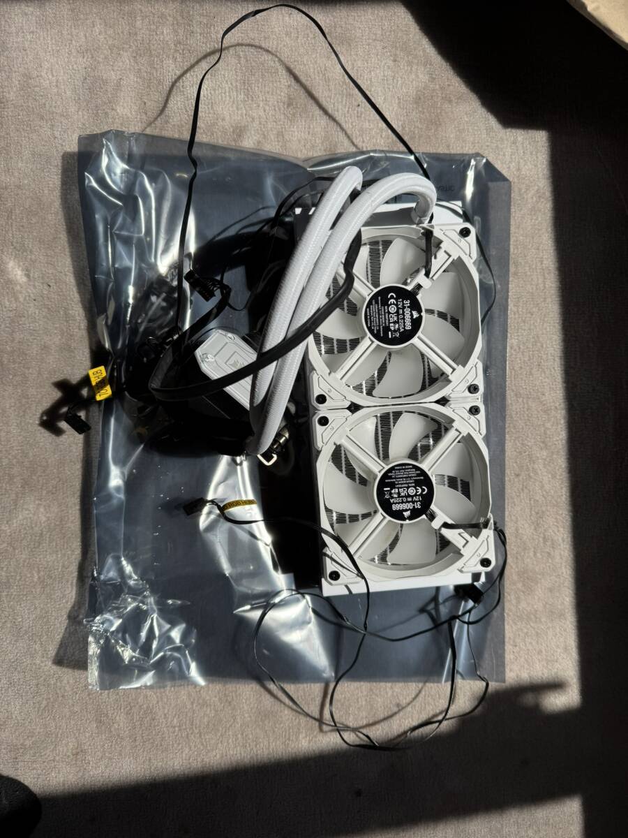 中古CW-9060050-WW iCUE H100i ELITE CAPELLIX 簡易水冷式 CPU クーラー ホワイト