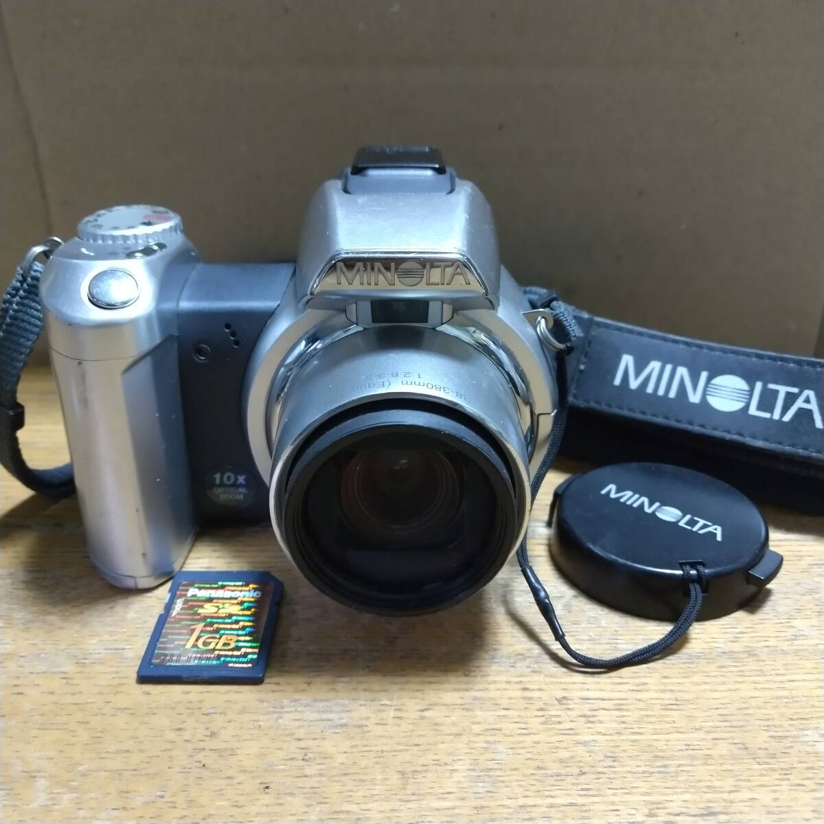 【良品中古】★コニカ ミノルタ KONICA MINOLTA DiMAGE Z1 コンパクトデジタルカメラ (単三電池仕様) ★完動品★