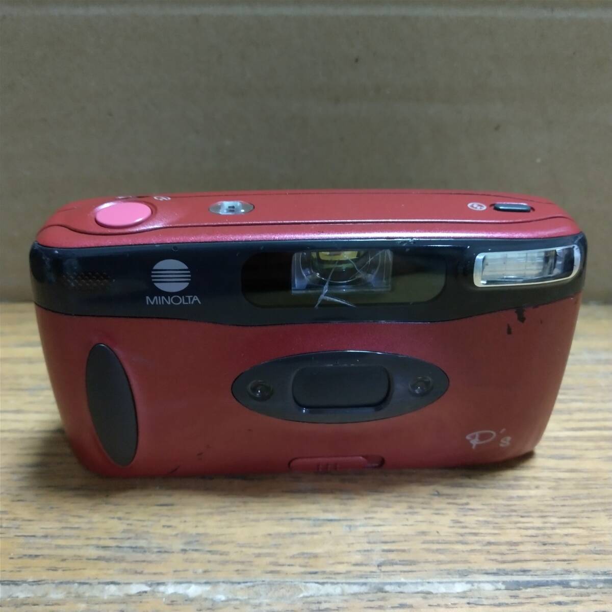 【実用品】★ミノルタ MINOLTA P’s ワインレッド コンパクトフィルムカメラ (ヒビ箇所あります) ★完動品★