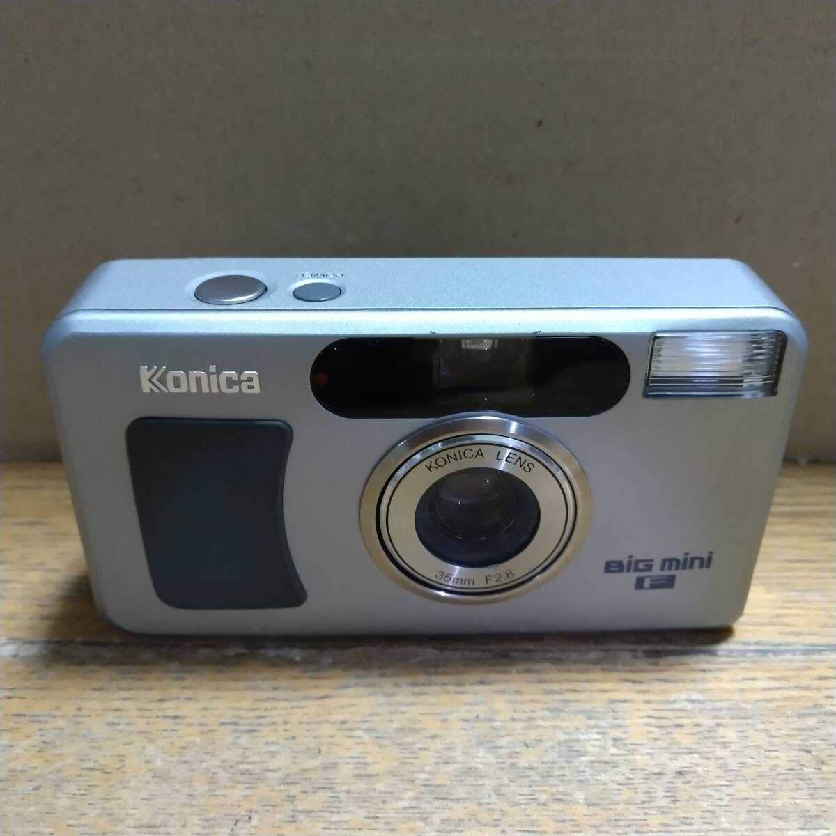 【外装良品】★コニカ BiG mini F コンパクトフィルムカメラ シャッター/フラッシュ動作良好ですが後面表示/操作ボタンNG! ★現状渡し★