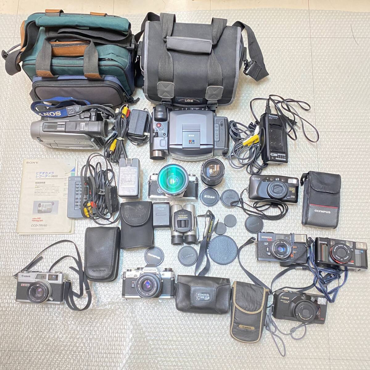 『F30』動作未確認 フィルムカメラ/ビデオカメラ　富士フイルム/コニカ/ニコン/オリンパス/キャノン/ソニー /他　双眼鏡　レンズ　現状品