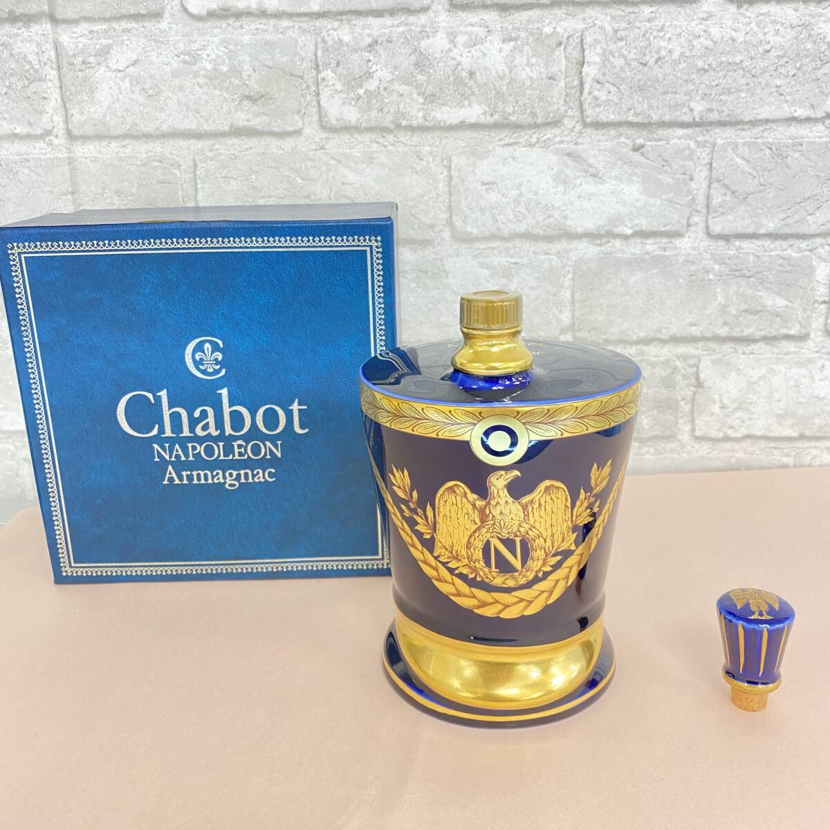『酒F1』未開栓 Chabot　シャボー　ナポレオン　アルマニャック　陶器ボトル　変え栓・箱付き　ブランデー　洋酒　古酒 現状