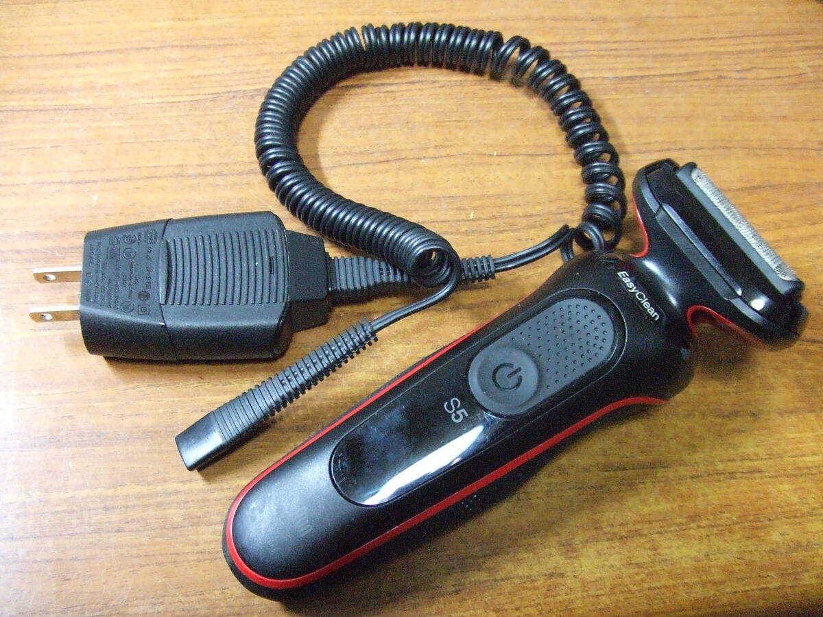 U29 BRAUN メンズシェーバー ブラウン S5 EasyClean シリーズ5 5762 　2022年製　中古 本体