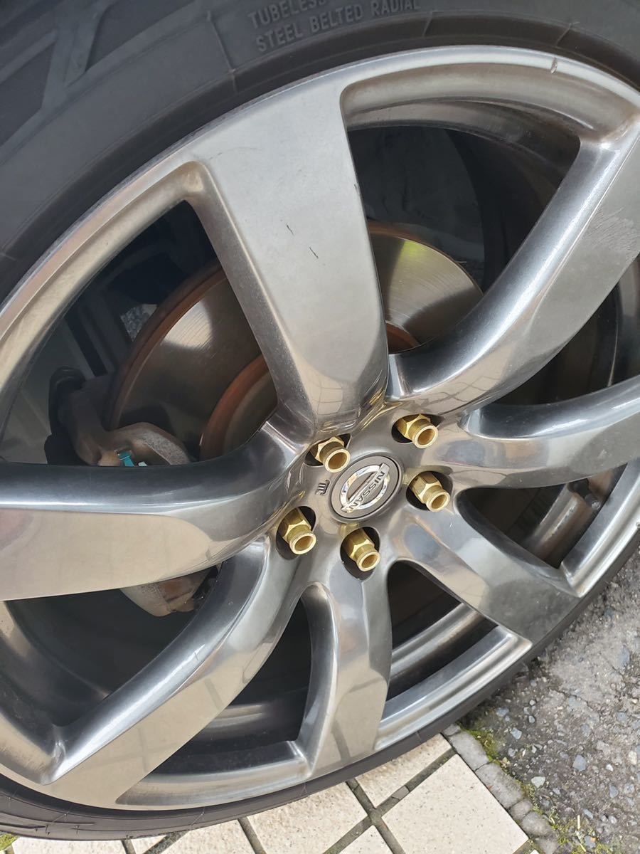 日産　GTR 35 中期など　純正　アルミホイール色　１３ｍｌ　タッチペン　タッチアップ 　補修塗料