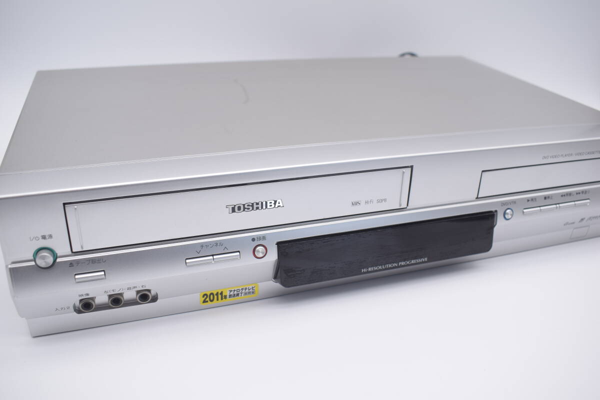 【動作品】TOSHIBA/東芝 SD-V700 VTR一体型DVDビデオプレーヤー DVDプレーヤー ビデオデッキ VHS 映像機器 家電