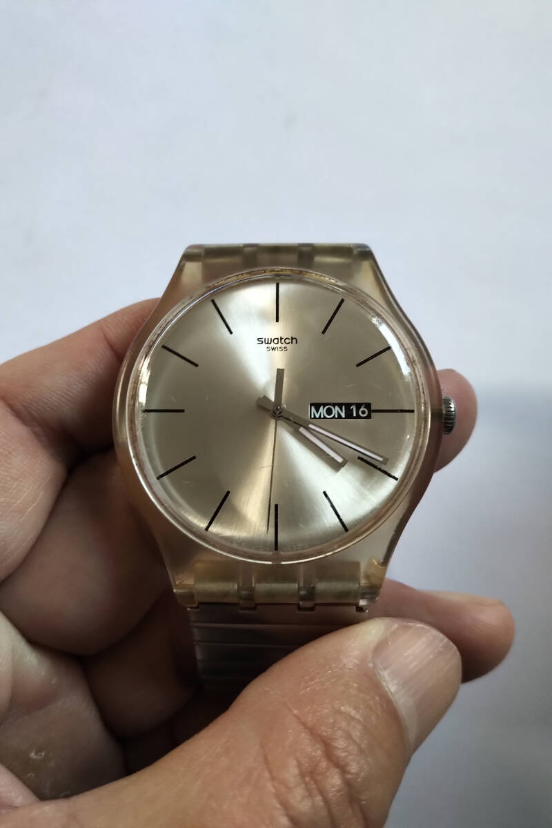 スウォッチ swatch 41mm ビッグサイズ 伸縮ブレス仕様 電池交換済み 普段使いにいかが スタンダードタイプ