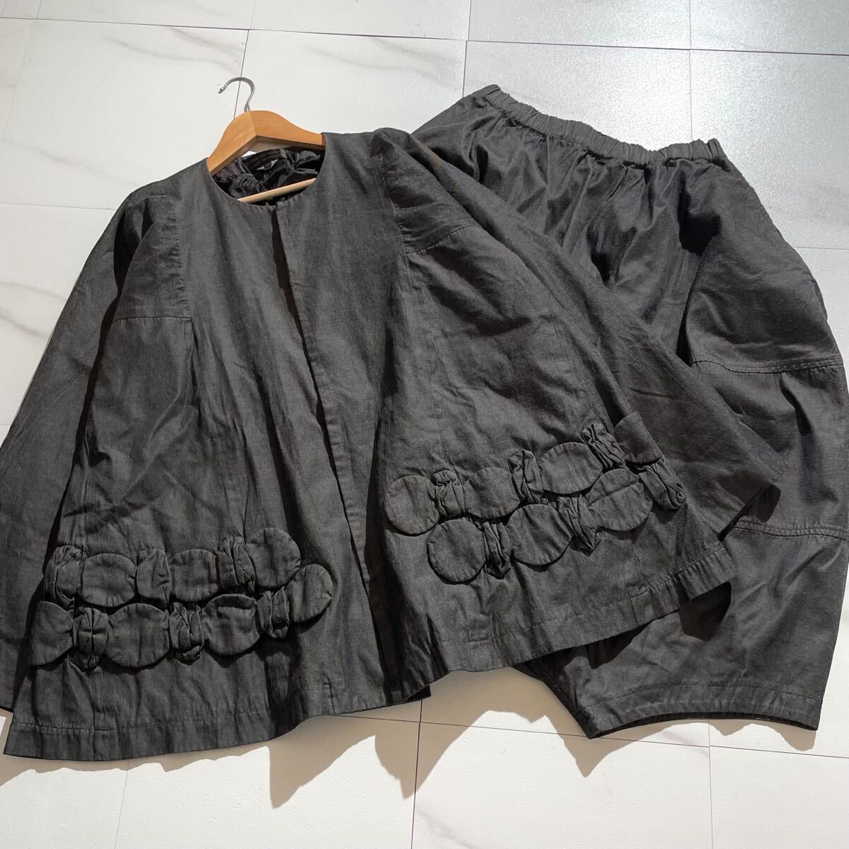 極美品 21SS◆COMME des GARCONS コムコム AD2020 セットアップ ジャケット サルエルパンツ 変形 立体 製品染め グレー コムデギャルソン