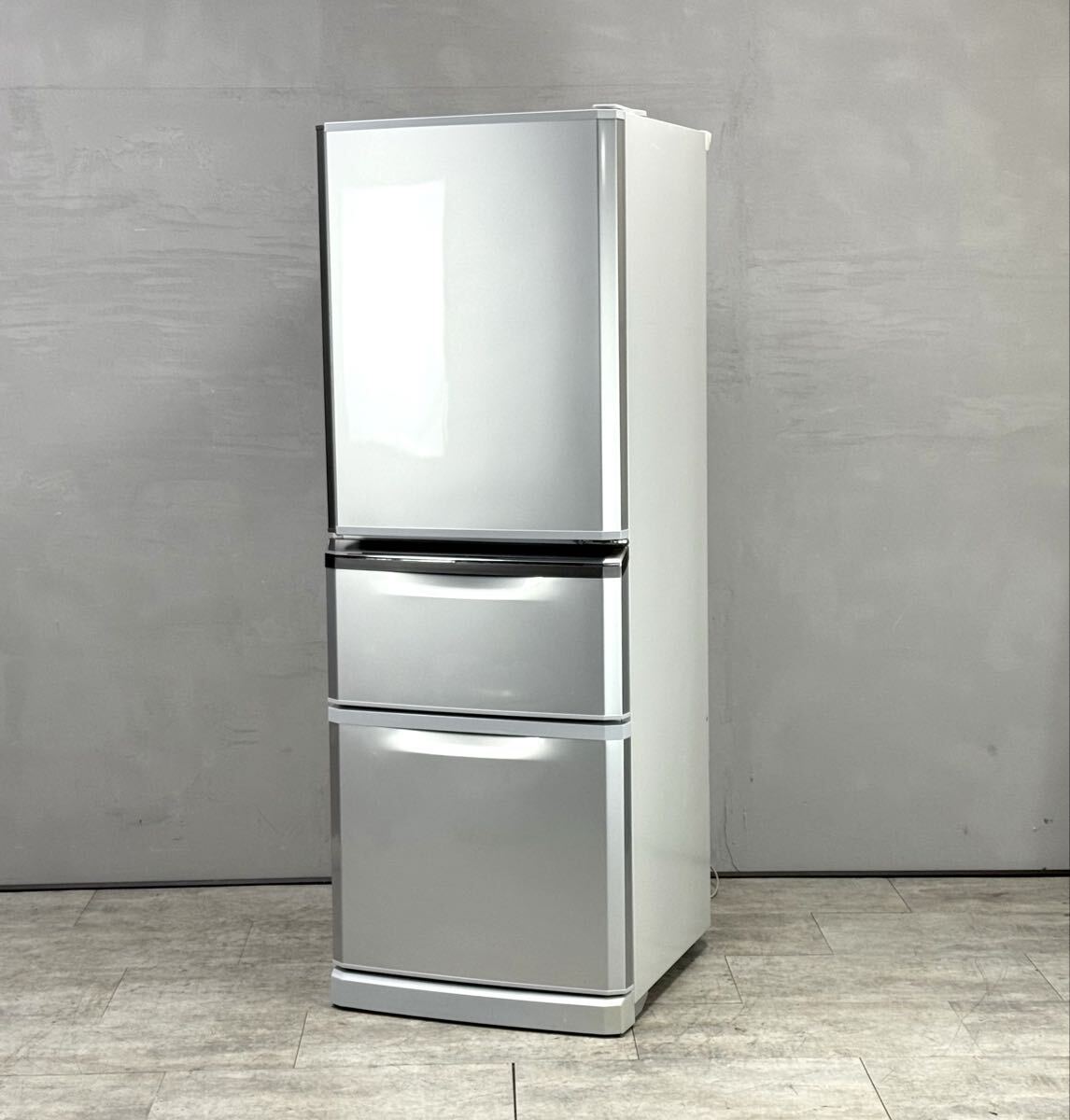 動作品/2012年製■三菱電機 ノンフロン冷凍冷蔵庫 MR-C34ET-AS 335L 3ドア 右開き 冷蔵庫■兵庫県姫路市から A26-143