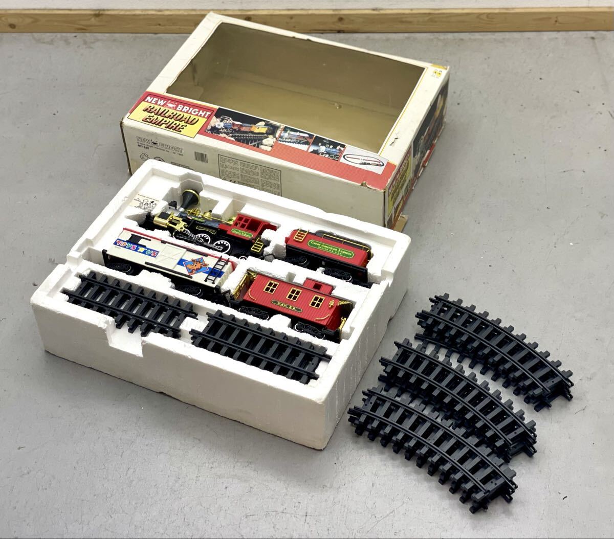 動作未確認■NEW BRIGHT RAILROAD EMPIRE No.185 ニューブライト 鉄道模型 蒸気機関車 貨車 客車 線路 レール■兵庫県姫路市から k5 26-606