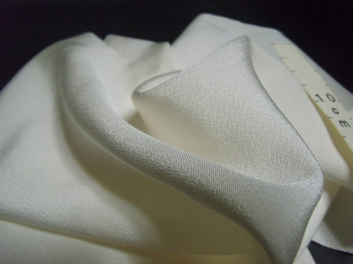 はぎれ　一越縮緬　正絹　生成り　ハギレ　端切れ　絹　シルク　生地