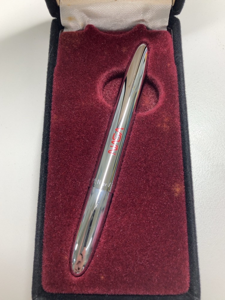 ●フィッシャー FISHER NASA ボールペン ペン 文房具 SPACEPEN メタル 筆記用具 黒 太軸 ケース付き ノック式 