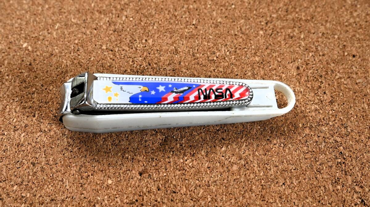 貝印 NASA 爪切り ケース付 ネイルクリッパー 宇宙柄