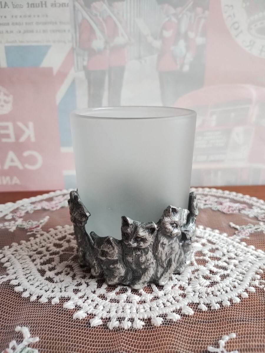 レトロモダン 猫 キャンドルホルダー 錫製 ガラス オブジェ 置物 キャンドルスタンド シーガルピューター風 ヴィンテージ ネコ雑貨 異素材