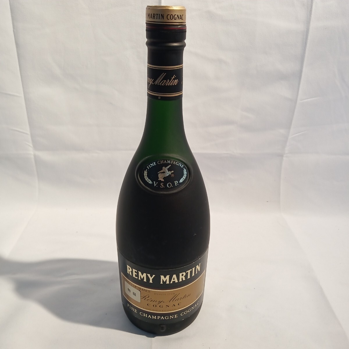 0002(DS031822)未開栓　700ml　40% REMY MARTIN ブランデー　特級 レミーマルタン コニャック COGNAC ファインシャンパーニュ 古酒