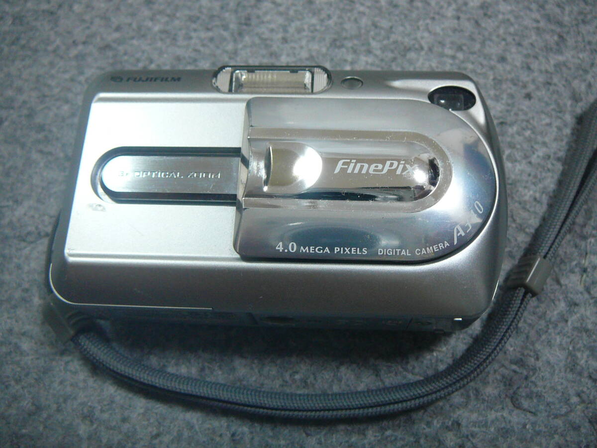 ★☆単三電仕様 FUJIFILM　FinePix A340 コンパクトデジタルカメラ 動作確認済み オールドデジカメ 動作っ確認済み 送料無料☆★