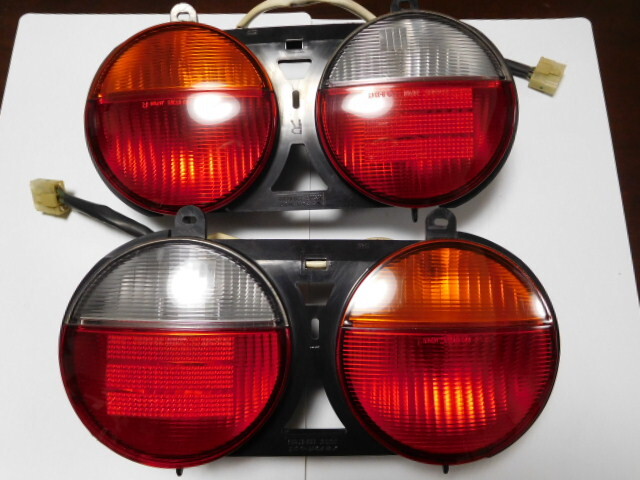 売り切り・・♪中古・三菱・ミニキャブバン660・U61V/62V？テールランプ（左右）まとめて・丸形テール・流用などに・テールライト