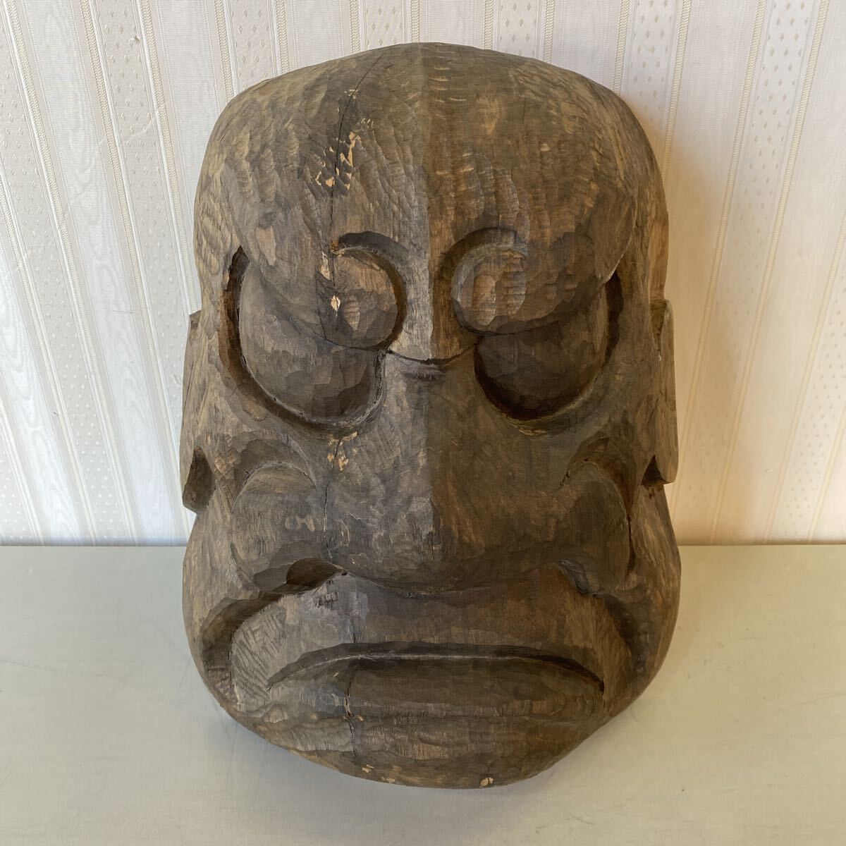 特大　木彫　面　歌舞伎　能　狂言　時代　時代物　木製　魔除け　縁起物　細密彫刻　骨董品　古美術品　置物　オブジェ　全長39cm【310】