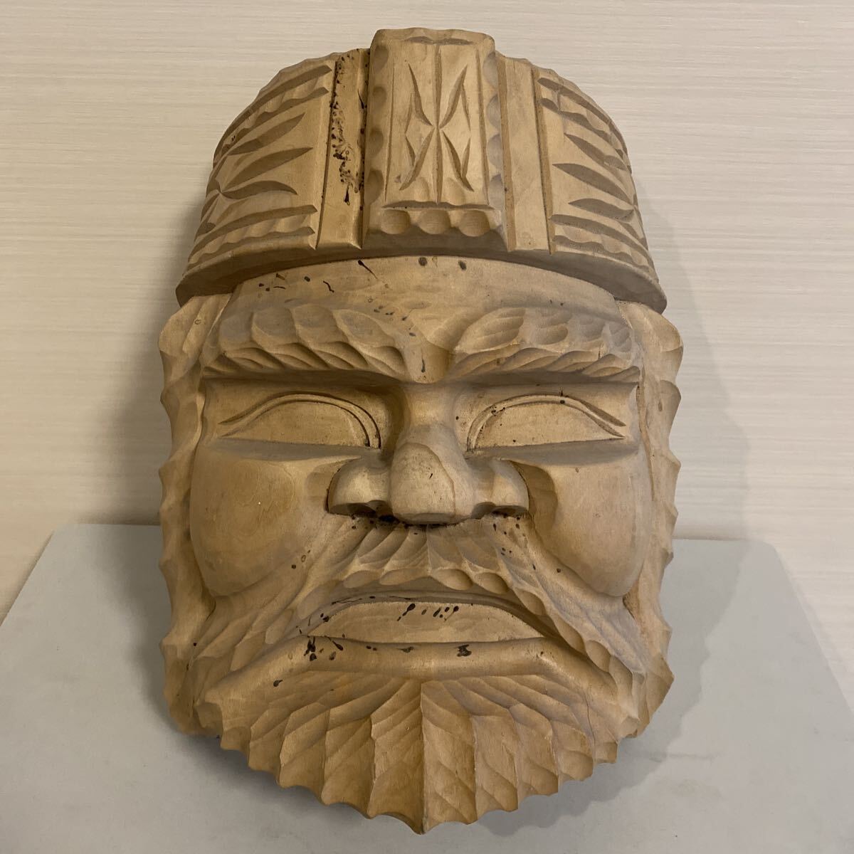 北海道　アイヌ　面　男面　木彫　木製　特大　置物　細密彫刻　時代　旧家整理品　魔除け　骨董品　古美術品　全長31cm 横25cm【319】