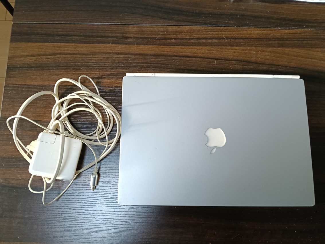 Apple PowerBook G4 チタニウム(2000年)　完動品＋純正ディスク付き他