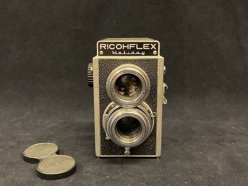 中古カメラ (7) RICOHFLEX 二眼レフ 現状品