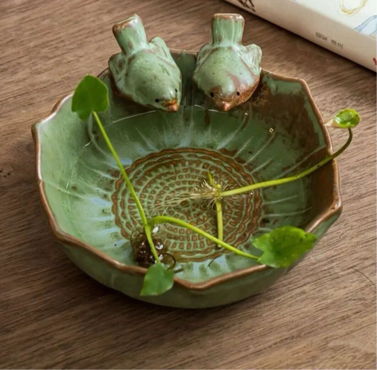 ■新品■ガーデン【987 鳥】バードフィーダー【バスボール】セラミック【ビンテージ調】鉄　ハンキング　オーナメント　トレイ　給餌器