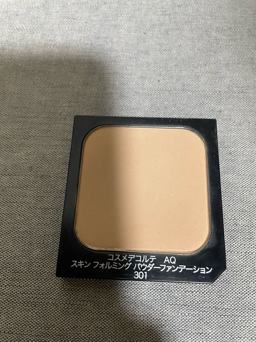 新同即決　 コスメデコルテ AQ スキンフォルミング　パウダーファンデーション　 ファンデーション　301