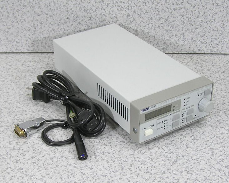 ■♪ THORLABS/ソーラボ LDC201CU ベンチトップ型 LD電流コントローラ 美品！ ケーブル付