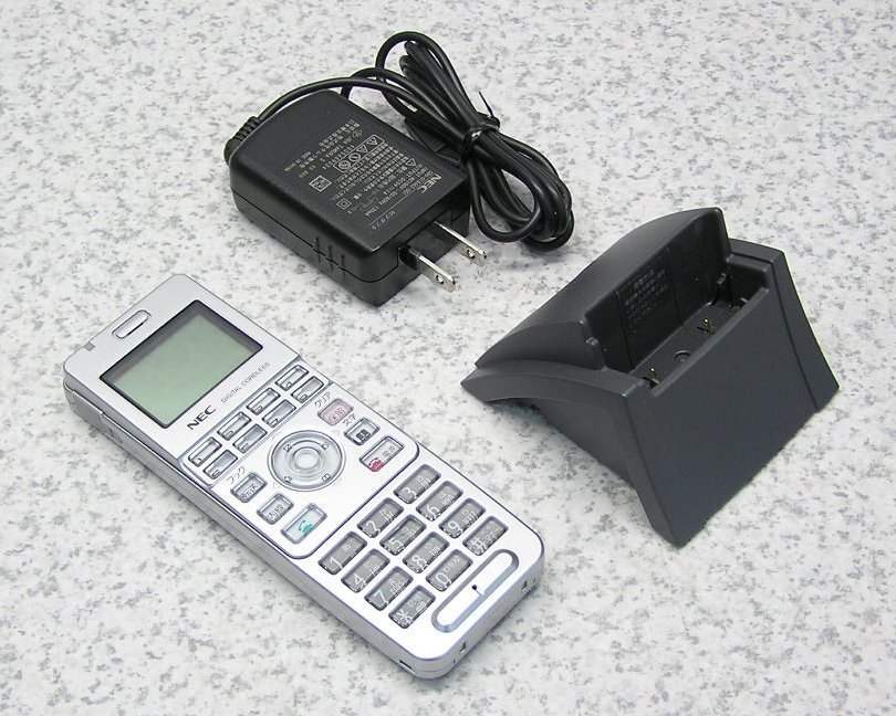 ■4台在庫有り NECインフロンティア マルチラインデジタルコードレス電話機 「IP8D-8PS-3」 充電台付き 美品！ 送料一律600円